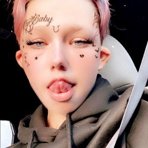 Meet your Posher, Alexis